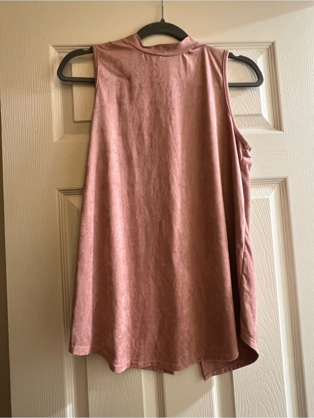 Moa Moa Women’s Pink Faux Suede Lace-Up Mock Neck Sleeveless Tank Top L